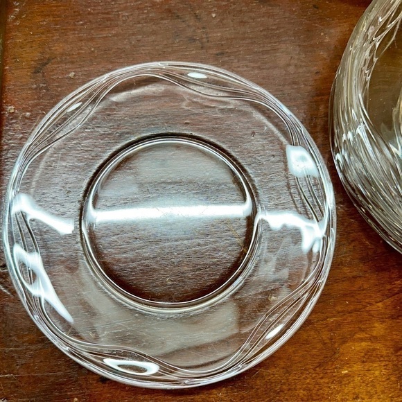 FOSTORIA, CORONET CLEAR, 7 1/2” SALAD PLATE. SET OF 8. NO CHIPS OR CRACKS. - Picture 5 of 6